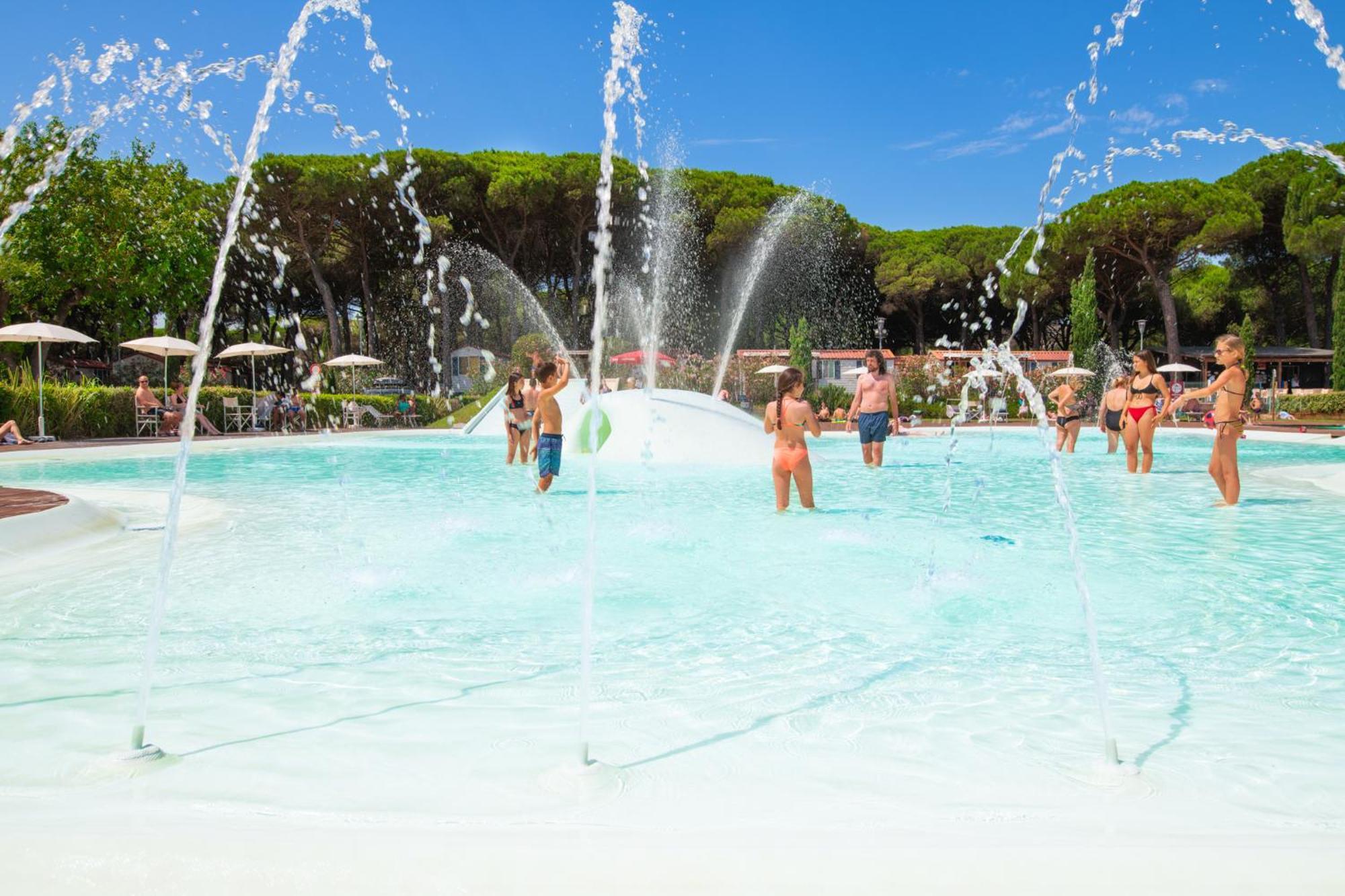 Pineta Sul Mare Camping Village Cesenatico Eksteriør billede