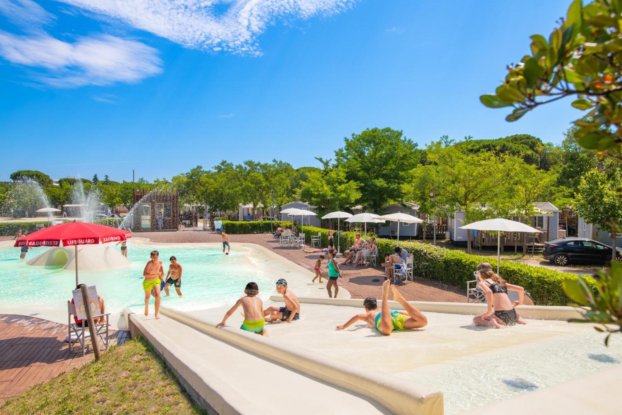 Pineta Sul Mare Camping Village Cesenatico Eksteriør billede